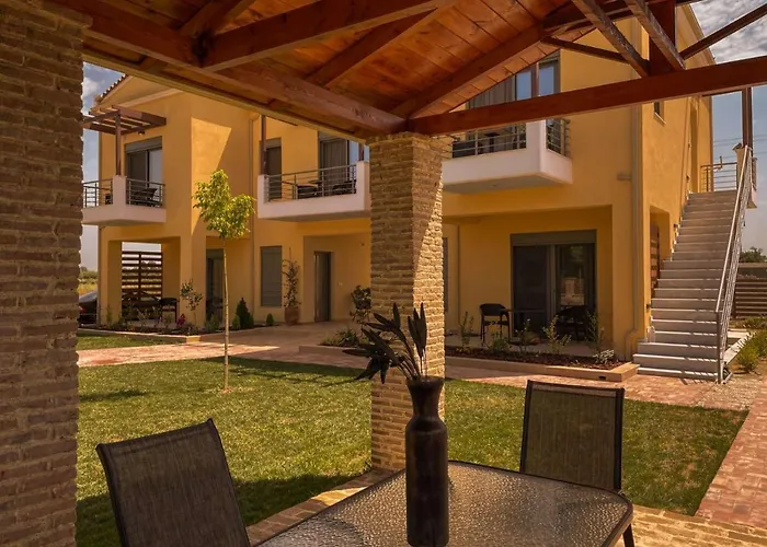 Nicolas Luxury Курута