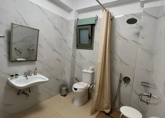 Nicolas Luxury Курута